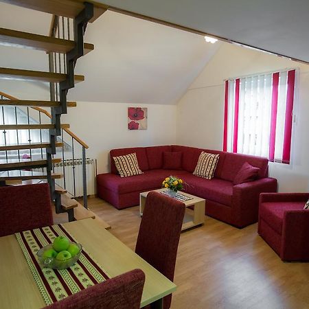 Apartments And Rooms Millennium Ogulin Szoba fotó